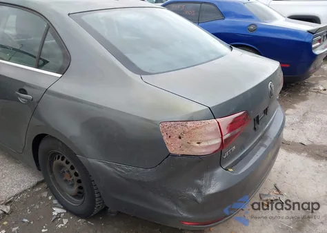 2017 Volkswagen Jetta 1.4T S z USA, uszkodzony, nr VIN 3VW167AJ7HM317833